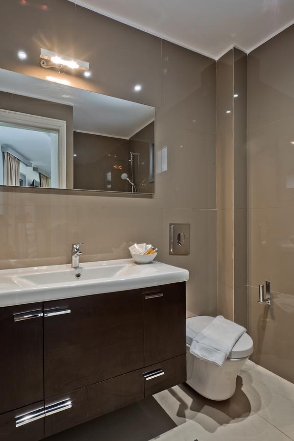 Nereus Luxurious Suites Karpathos Exterior foto